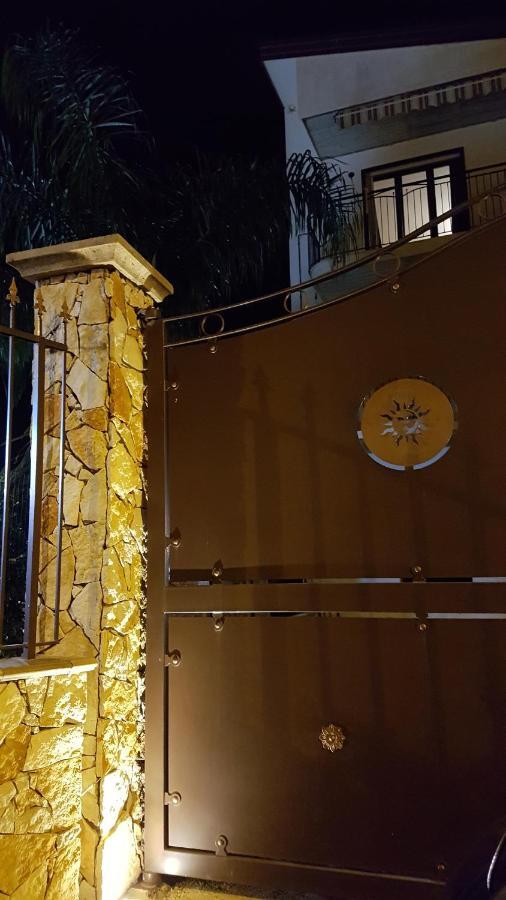 Case Vacanza Tony Calatabiano Bagian luar foto